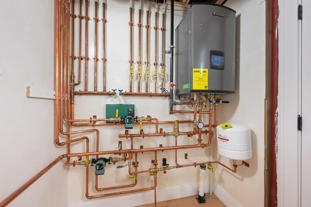 $1,625,000 | 863 Main Street, Reading, MA 01867