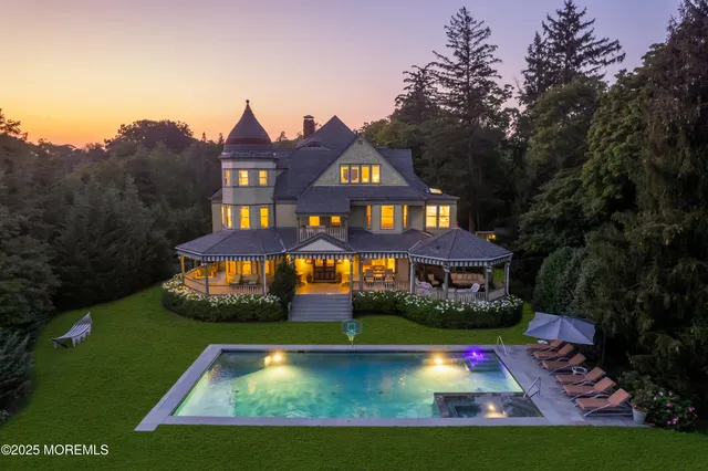 $6,500,000 | 458 Navesink River Road, Red Bank, NJ 07701