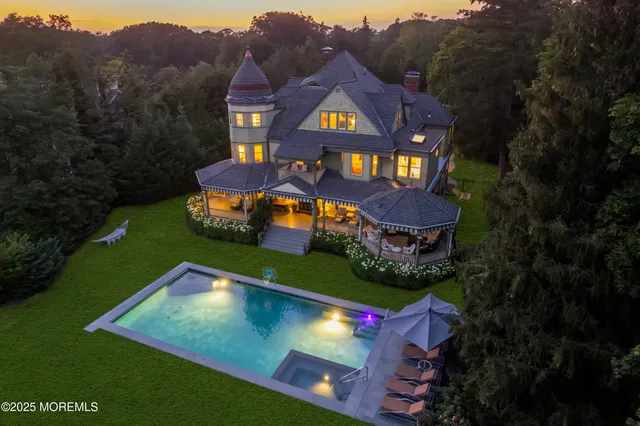 $6,500,000 | 458 Navesink River Road, Red Bank, NJ 07701