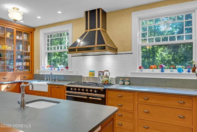 $6,500,000 | 458 Navesink River Road, Red Bank, NJ 07701