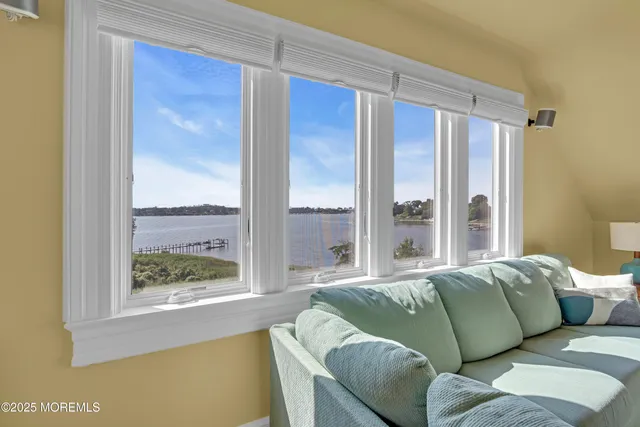 $6,500,000 | 458 Navesink River Road, Red Bank, NJ 07701