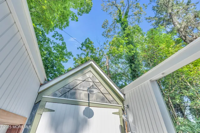 $6,500,000 | 458 Navesink River Road, Red Bank, NJ 07701