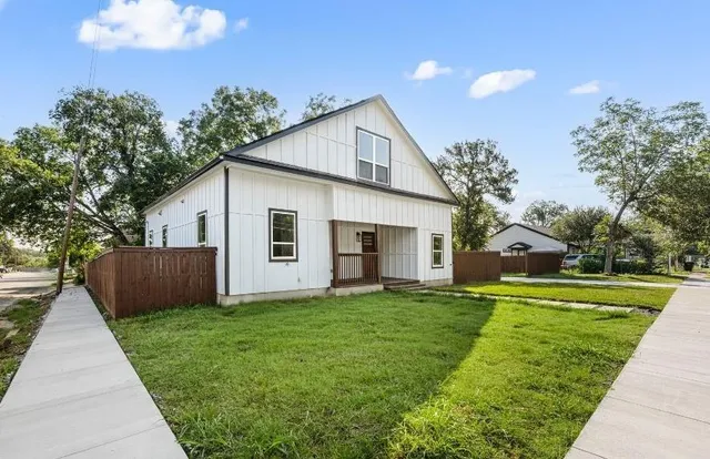 $360,000 | 1209 North 10th Street, Waco, TX 76707