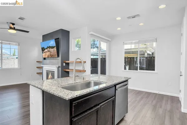 $599,000 | 126 Halsey Way, Pittsburg, CA 94565