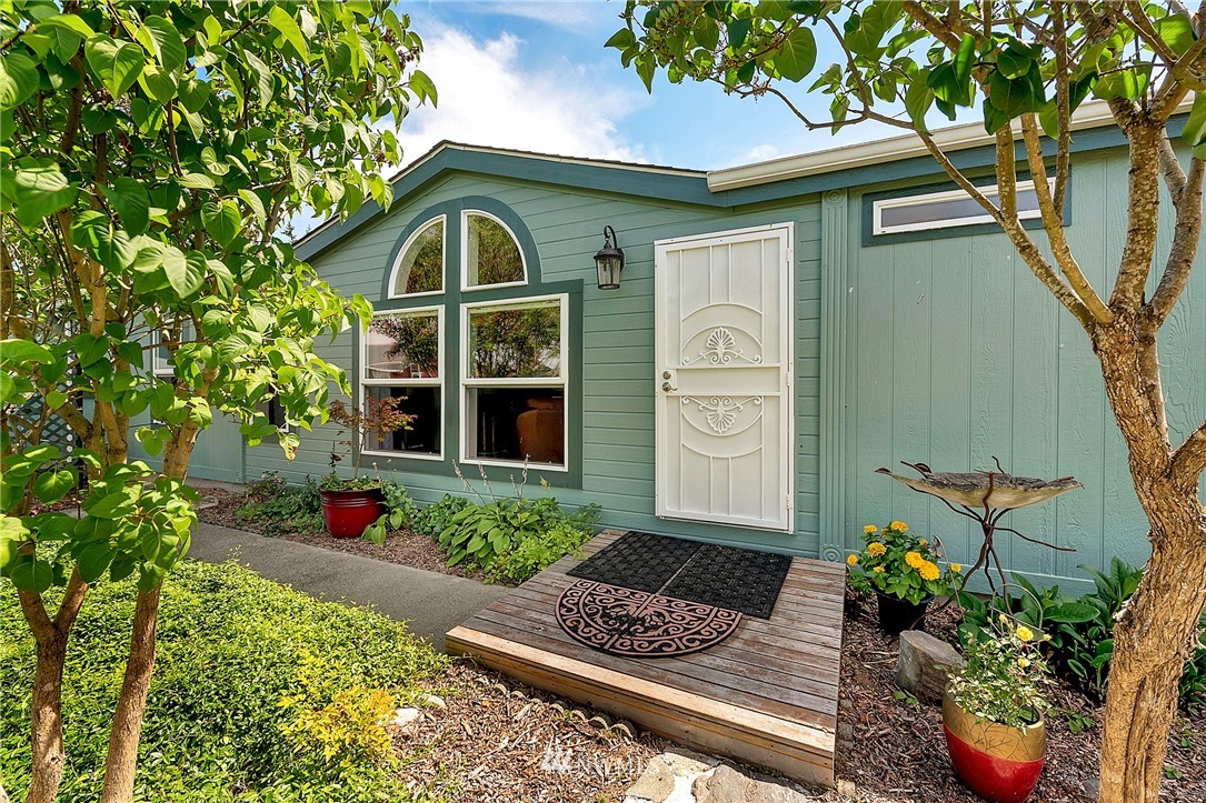 4865 Bay Road Blaine, WA 98230 - Photo 1 of 25 Gallery Image 1