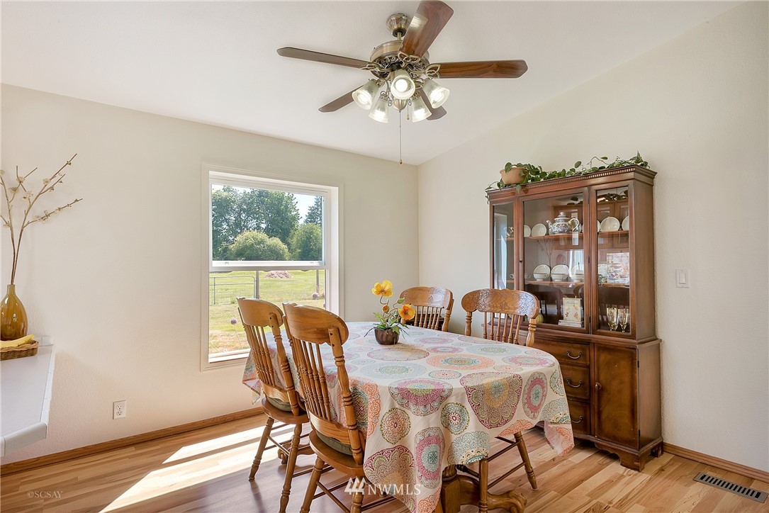 4865 Bay Road Blaine, WA 98230 - Photo 9 of 25 Gallery Image 9