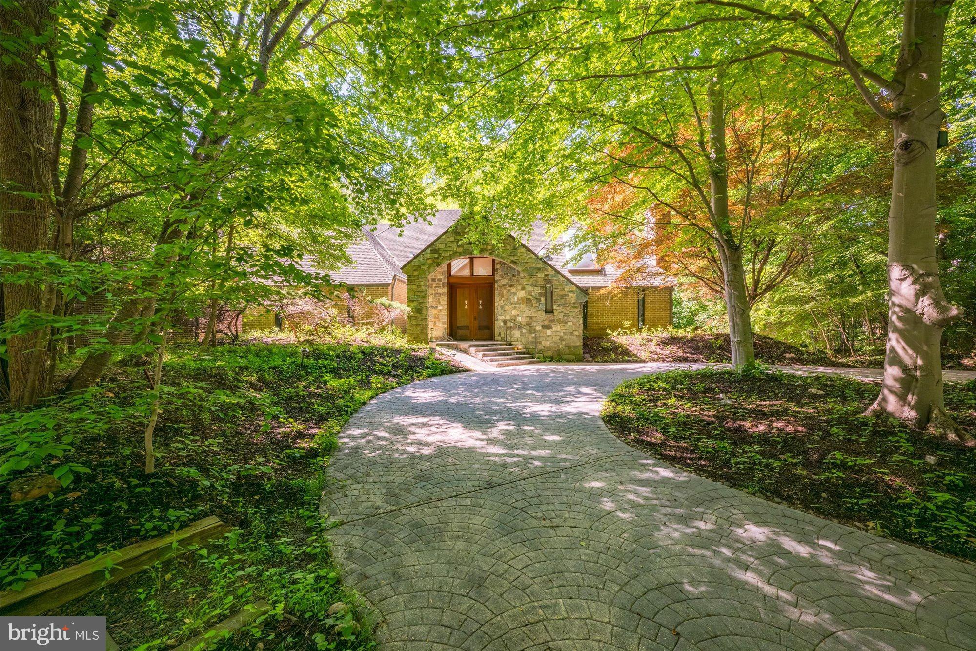 7575 Potomac Fall Road McLean, VA 22102 - Photo 2 of 61