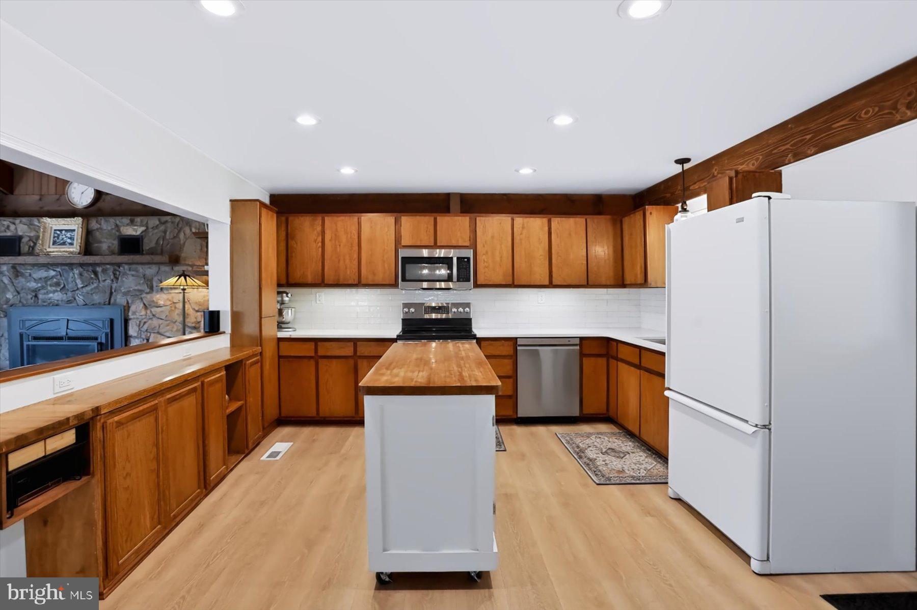 413 Summer Mountain Road Spring Mills, PA 16875 - Photo 10 of 54 Gallery Image 10