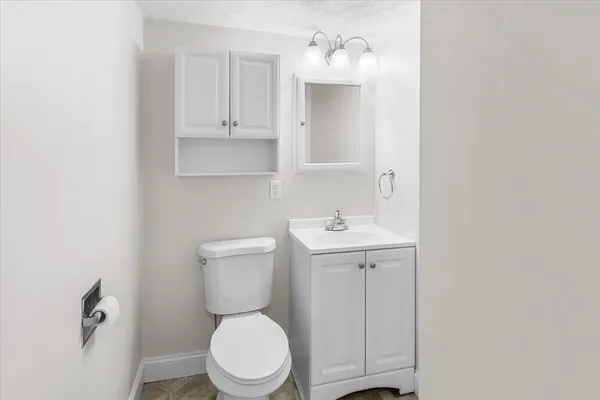 $399,900 | 8 Captain Cook Lane, Unit 8, Centerville, MA 02632