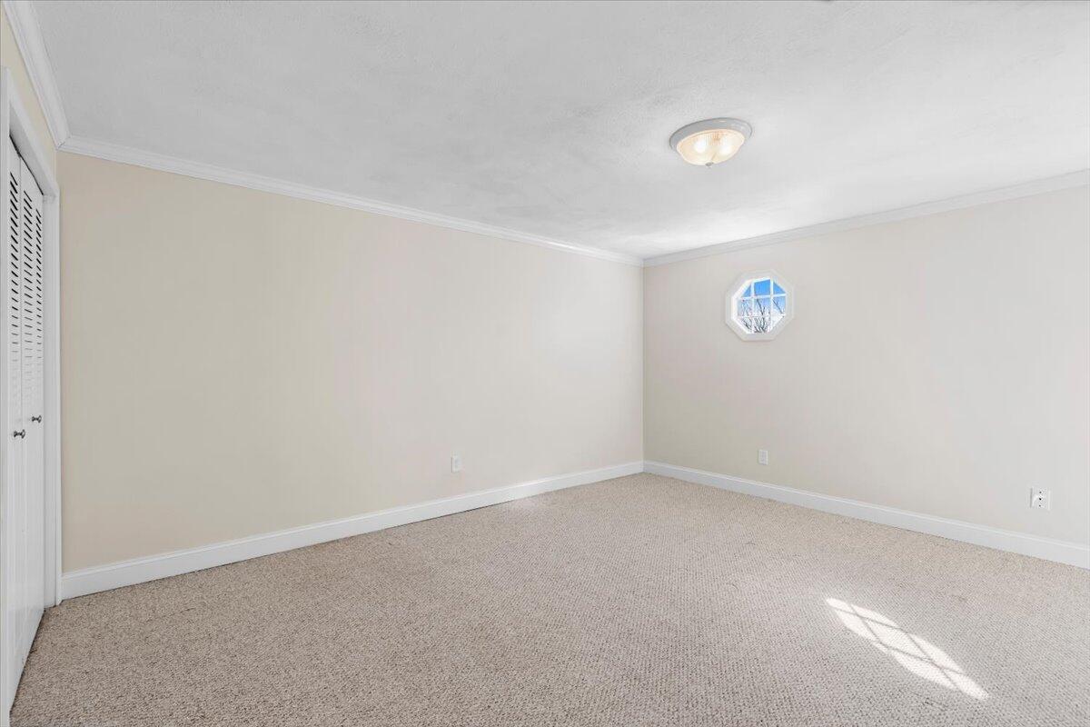 8 Captain Cook Lane, Unit 8 Centerville, MA 02632 - Photo 17 of 34 22-primary br v2