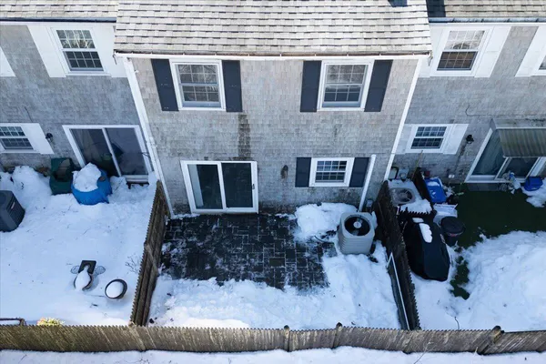 $399,900 | 8 Captain Cook Lane, Unit 8, Centerville, MA 02632