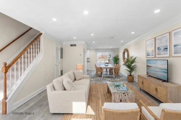 $399,900 | 8 Captain Cook Lane, Unit 8, Centerville, MA 02632