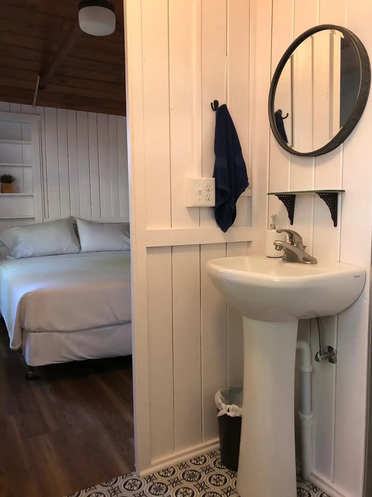 239 High Lake Road Traverse City, MI 49696 - Photo 10 of 28 1925040-f19dd7bf-765b-4791-bd21-b25ce655c5e0.JPG