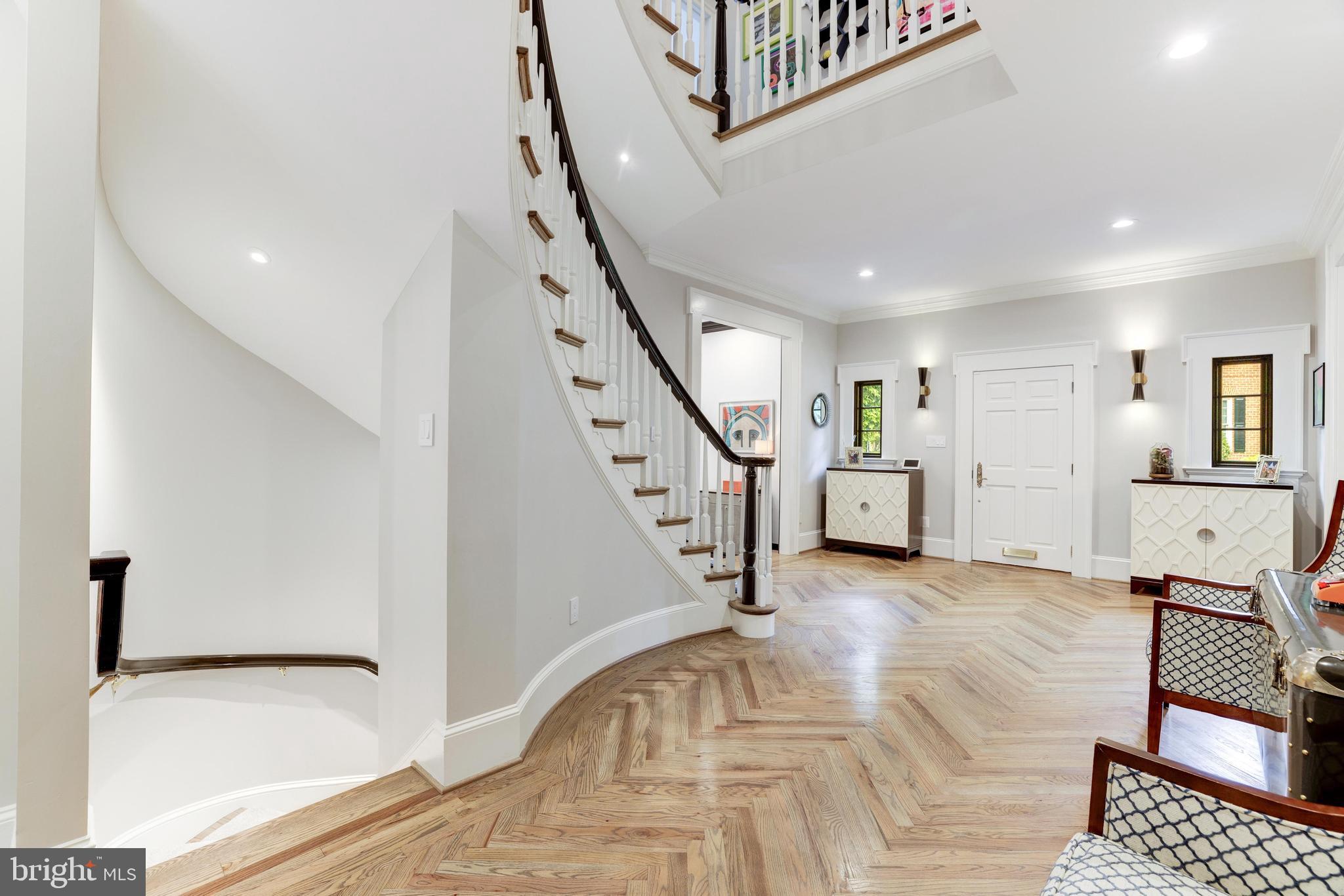 4802 Kemble Place Northwest Washington, DC 20007 - Photo 5 of 30