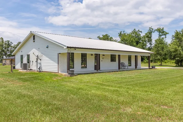 $424,999 | 203 Woodard, Devers, TX 77538