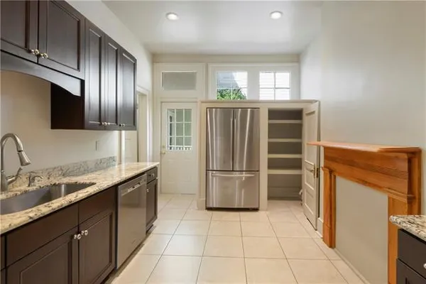 $3,600 | 4843 Camp Street, New Orleans, LA 70115