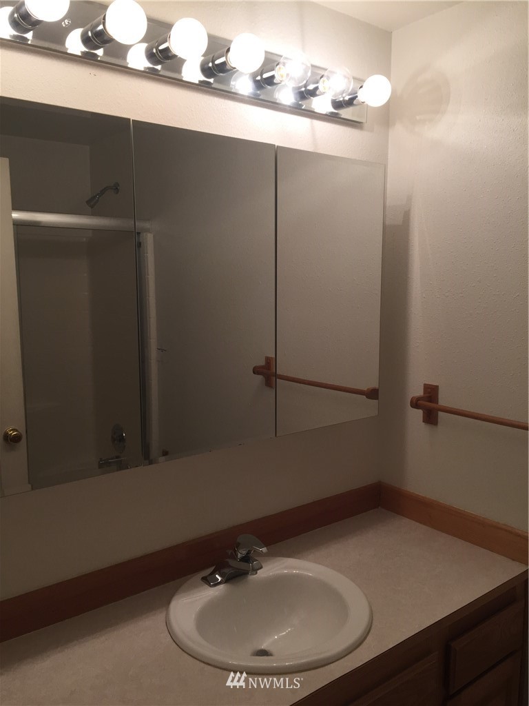 4309 196th Street Southeast Bothell, WA 98012 - Photo 14 of 23