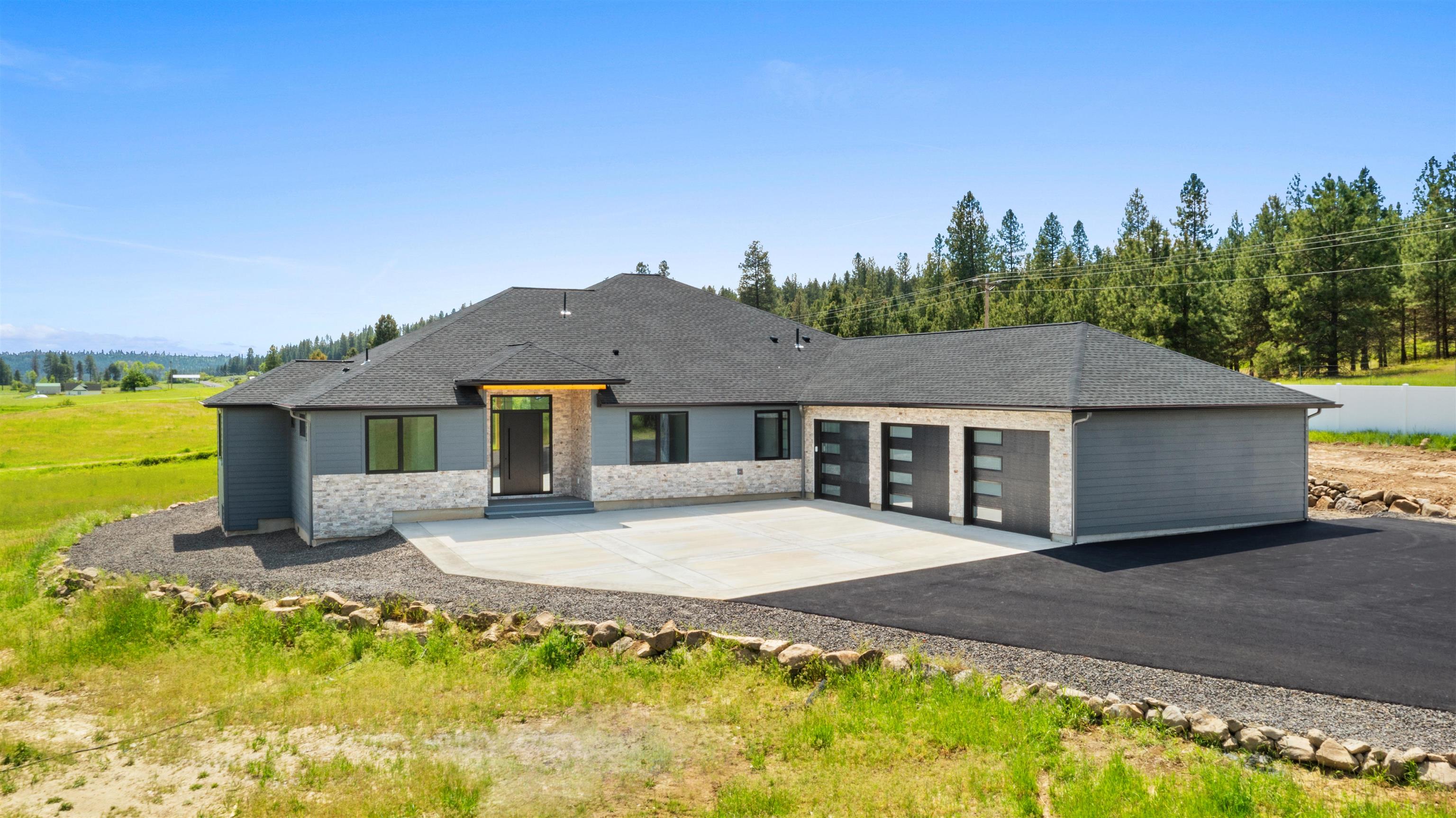 19490 North Madison Road Mead, WA 99021 - Photo 3 of 50
