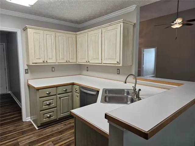 $2,595 | 3313 Beech Hollow Court, Loganville, GA 30052