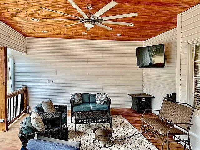 1529 Old Williamston Road Anderson, SC 29621 - Photo 9 of 11