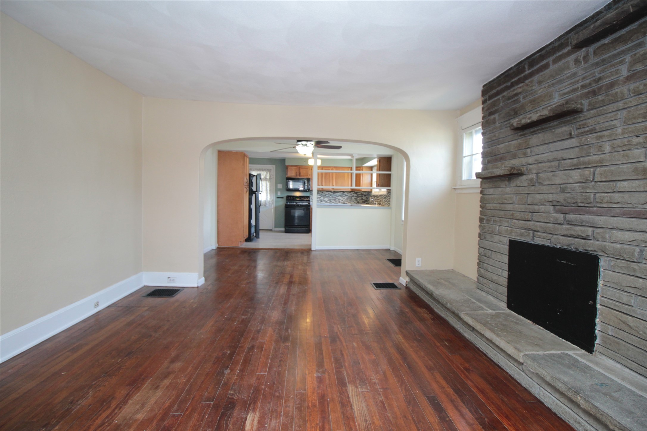10 Decatur Street Binghamton, NY 13903 - Photo 8 of 44 Gallery Image 8