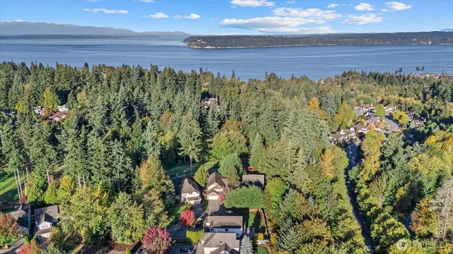 $1,298,950 | 6053 Championship Court, Mukilteo, WA 98275