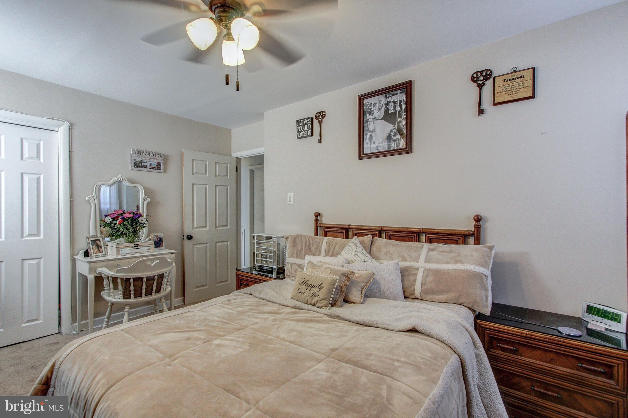 1219 Ripley Street Philadelphia, PA 19111 - Photo 23 of 38 Master bedroom