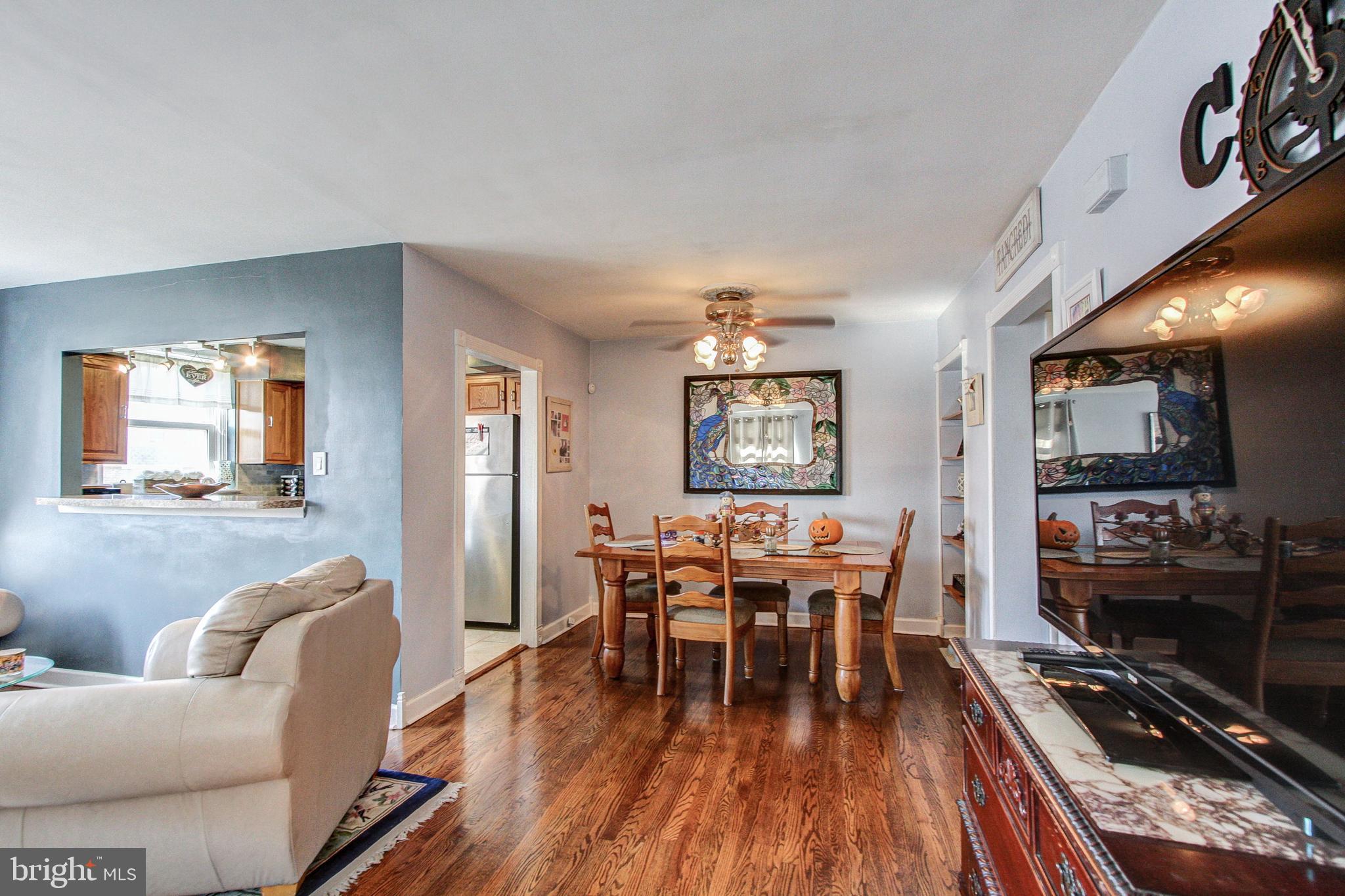 1219 Ripley Street Philadelphia, PA 19111 - Photo 7 of 38 Gallery Image 7