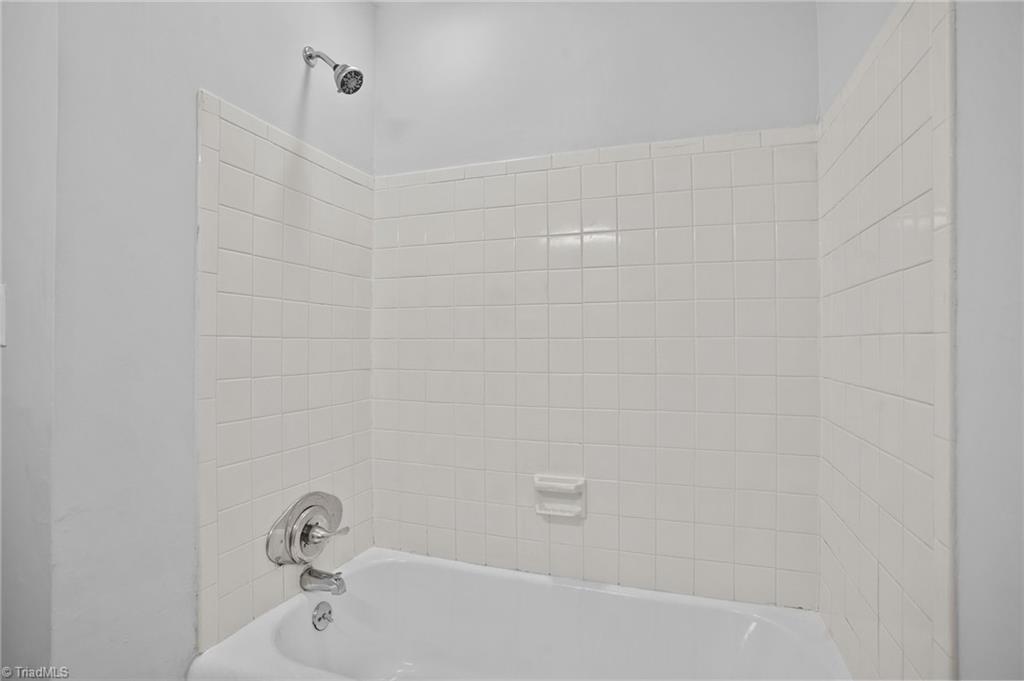 2523 Miller Park Circle, Unit C Winston-Salem, NC 27103 - Photo 14 of 26