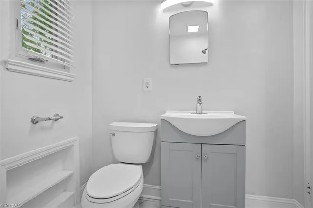 $1,300 | 2523 Miller Park Circle, Unit C, Winston-Salem, NC 27103