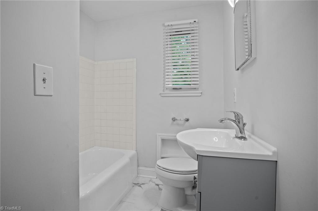 2523 Miller Park Circle, Unit C Winston-Salem, NC 27103 - Photo 16 of 26