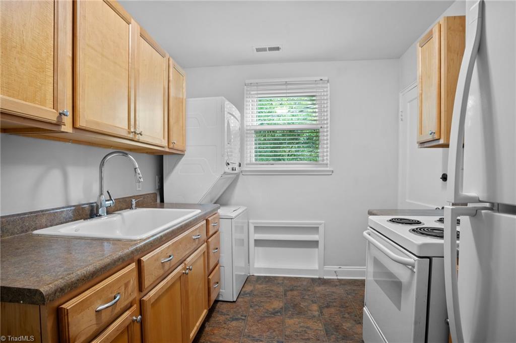 2523 Miller Park Circle, Unit C Winston-Salem, NC 27103 - Photo 23 of 26