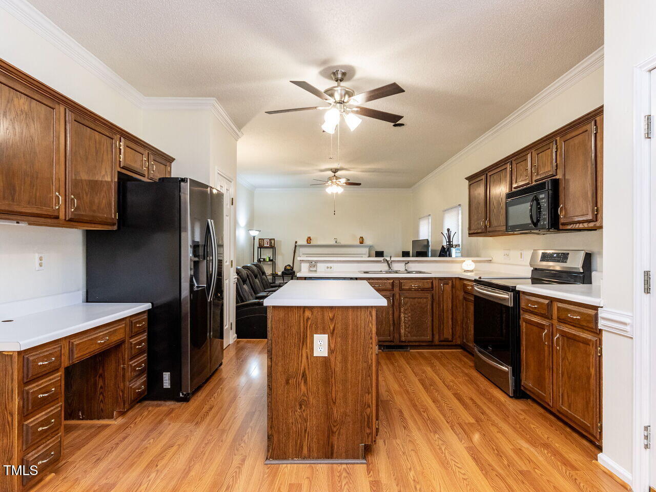 3401 Singleleaf Lane Raleigh, NC 27616 - Photo 10 of 36 010-1280x960-kitchen