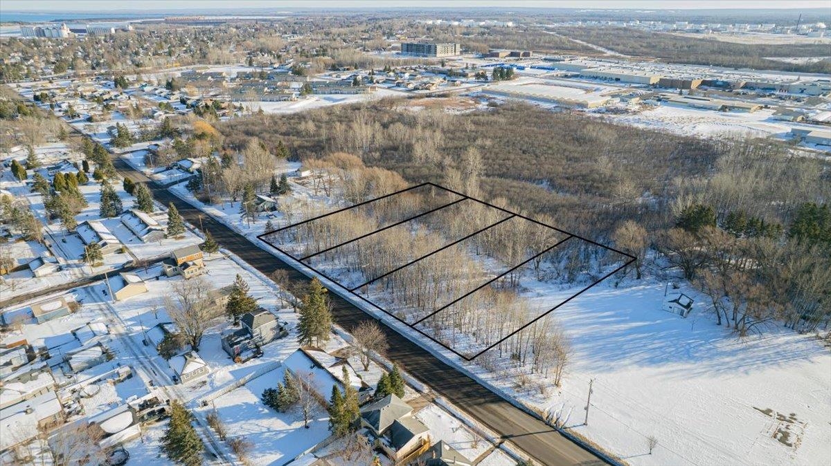 24 North 21st Street Superior, WI 54880 - Photo 1 of 5