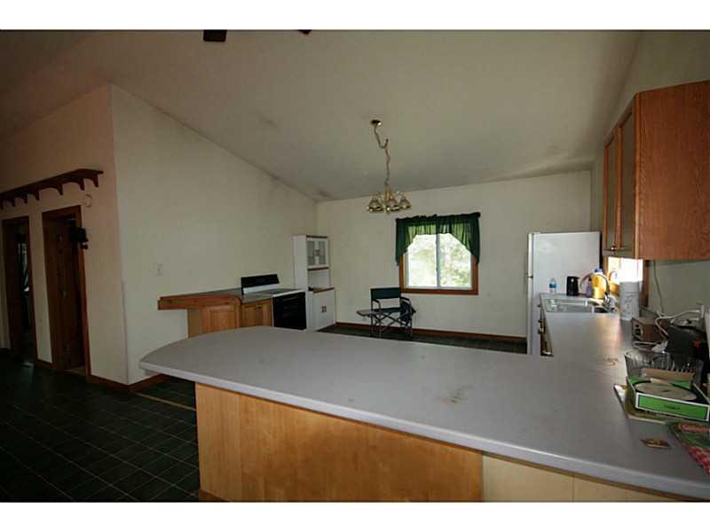 39 Summit Road Boothbay Harbor, ME 04538 - Photo 5 of 18 Kitchen.