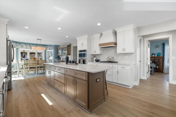 $1,089,000 | N29-w26601 Peterson Drive, Delafield, WI 53072