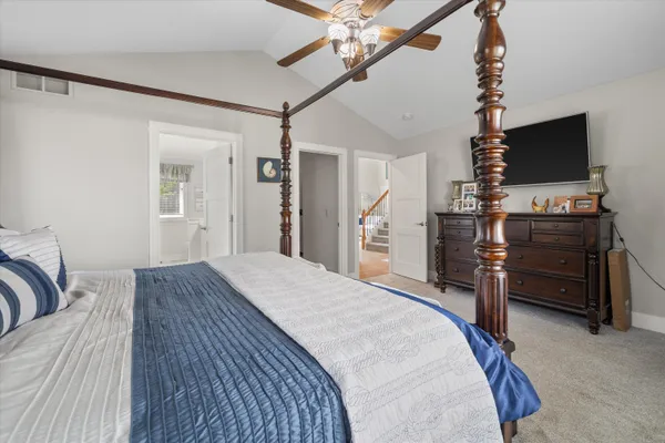 $1,089,000 | N29-w26601 Peterson Drive, Delafield, WI 53072