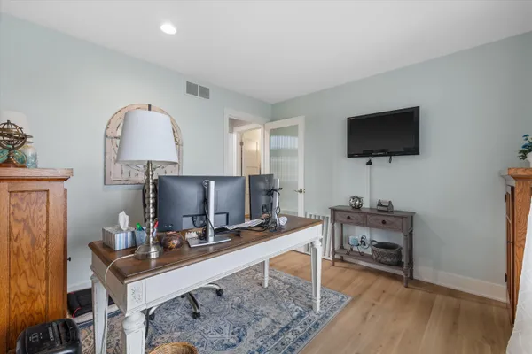 $1,089,000 | N29-w26601 Peterson Drive, Delafield, WI 53072