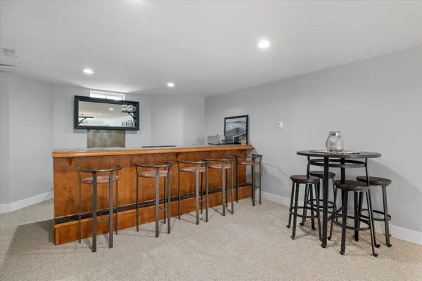 $1,089,000 | N29-w26601 Peterson Drive, Delafield, WI 53072