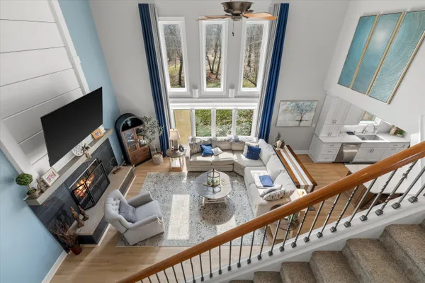 $1,089,000 | N29-w26601 Peterson Drive, Delafield, WI 53072