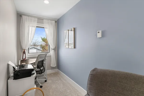 $1,089,000 | N29-w26601 Peterson Drive, Delafield, WI 53072