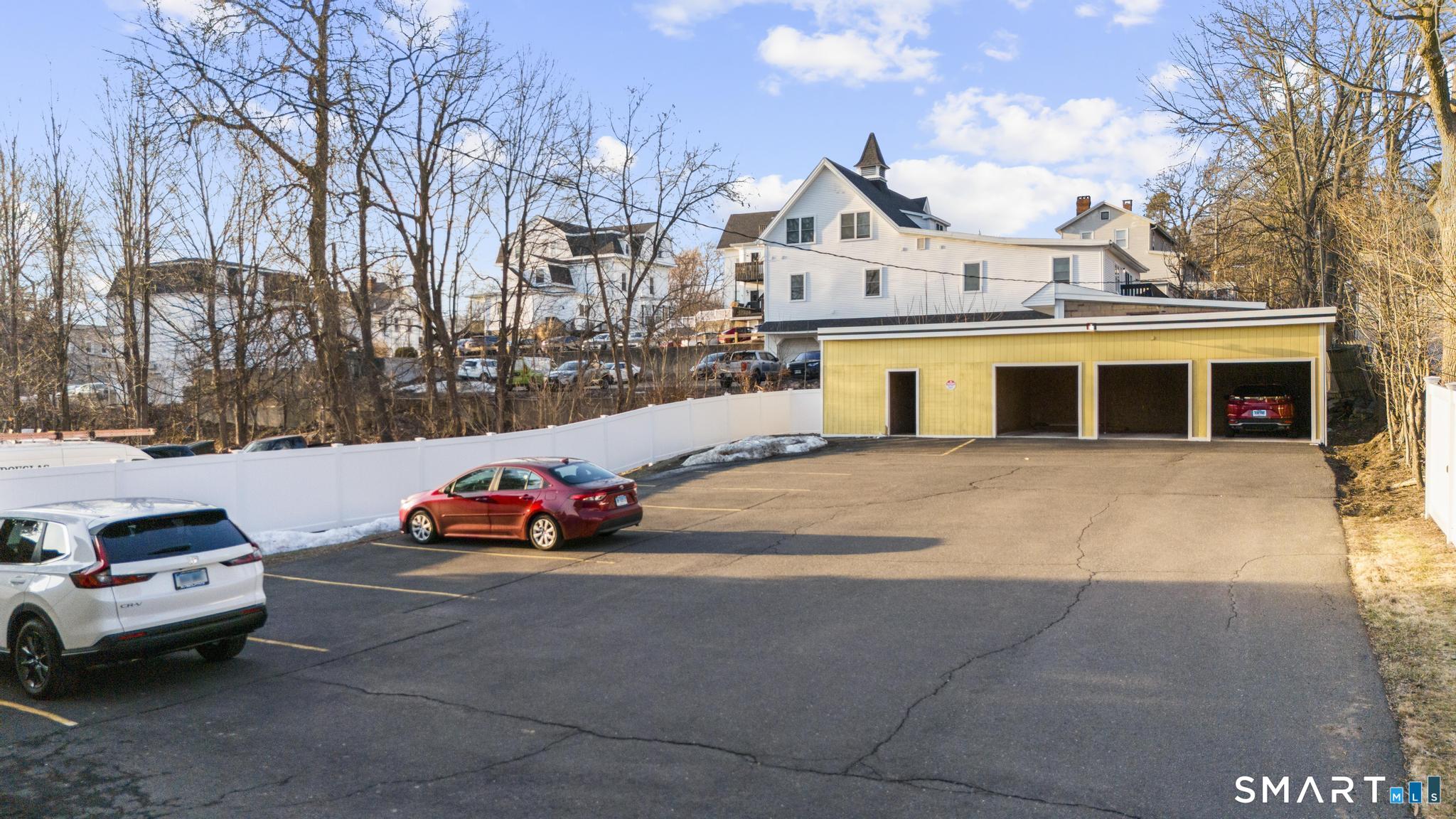 83 Prospect Street, Unit 4 Bristol, CT 06010 - Photo 5 of 15