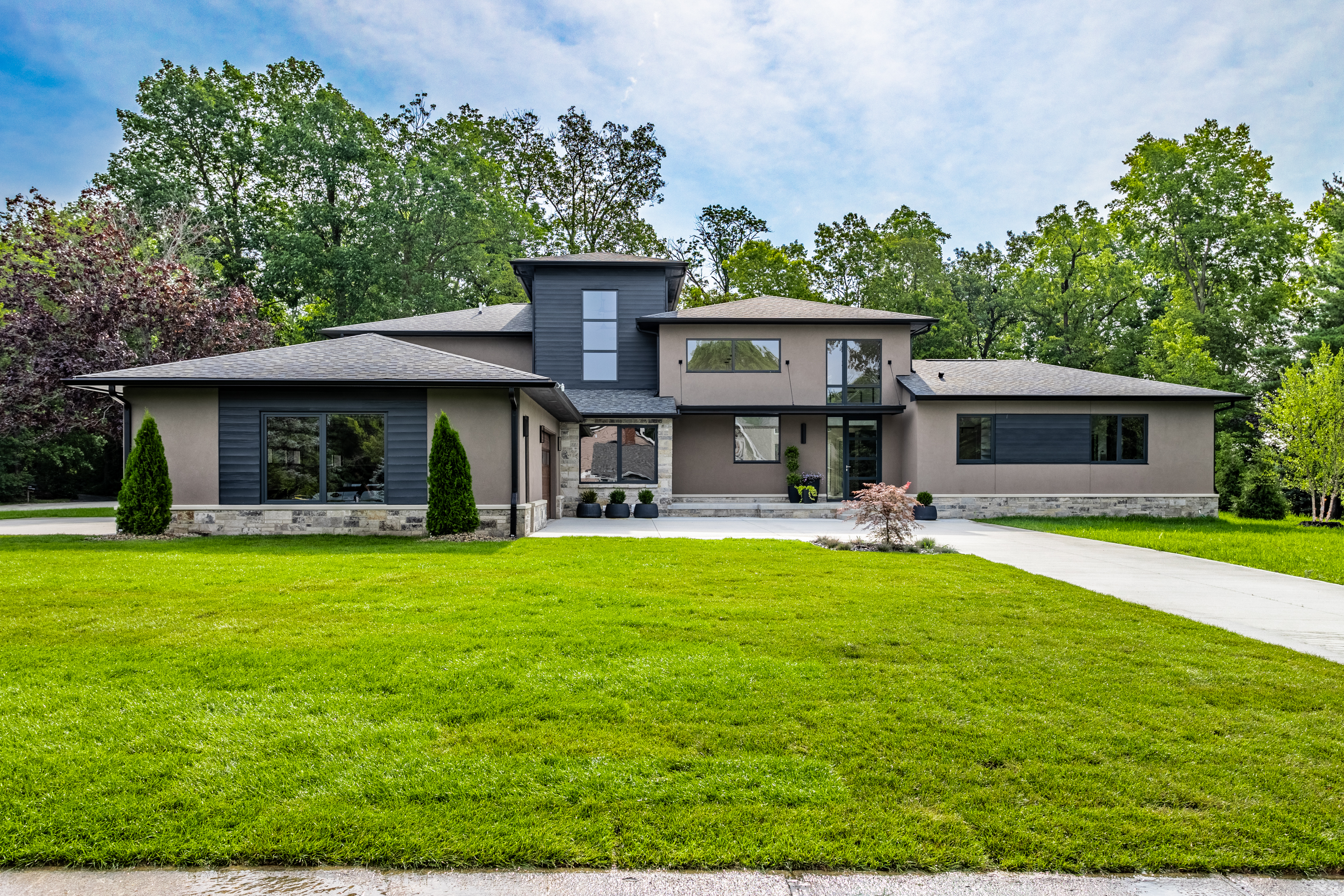 2017 Burning Tree Lane Carmel, IN 46032 - Photo 2 of 95