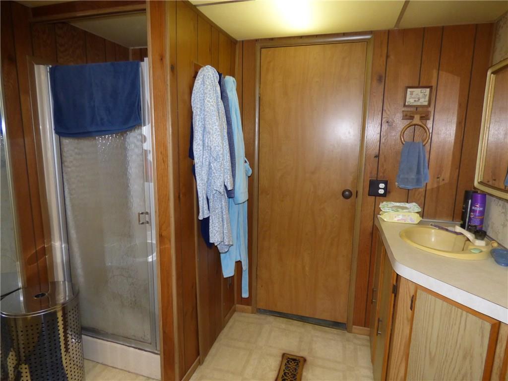 5489 Greensburg Road Apollo, PA 15613 - Photo 17 of 25 Full Bath #1