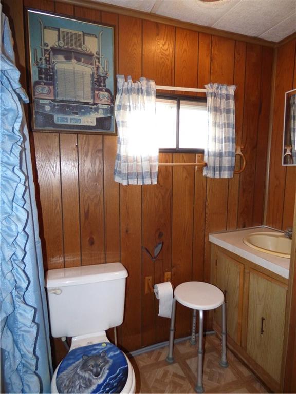 5489 Greensburg Road Apollo, PA 15613 - Photo 19 of 25 Full Bath #2
