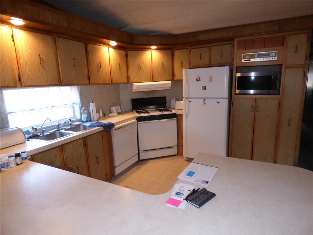 5489 Greensburg Road Apollo, PA 15613 - Photo 3 of 25 Kitchen