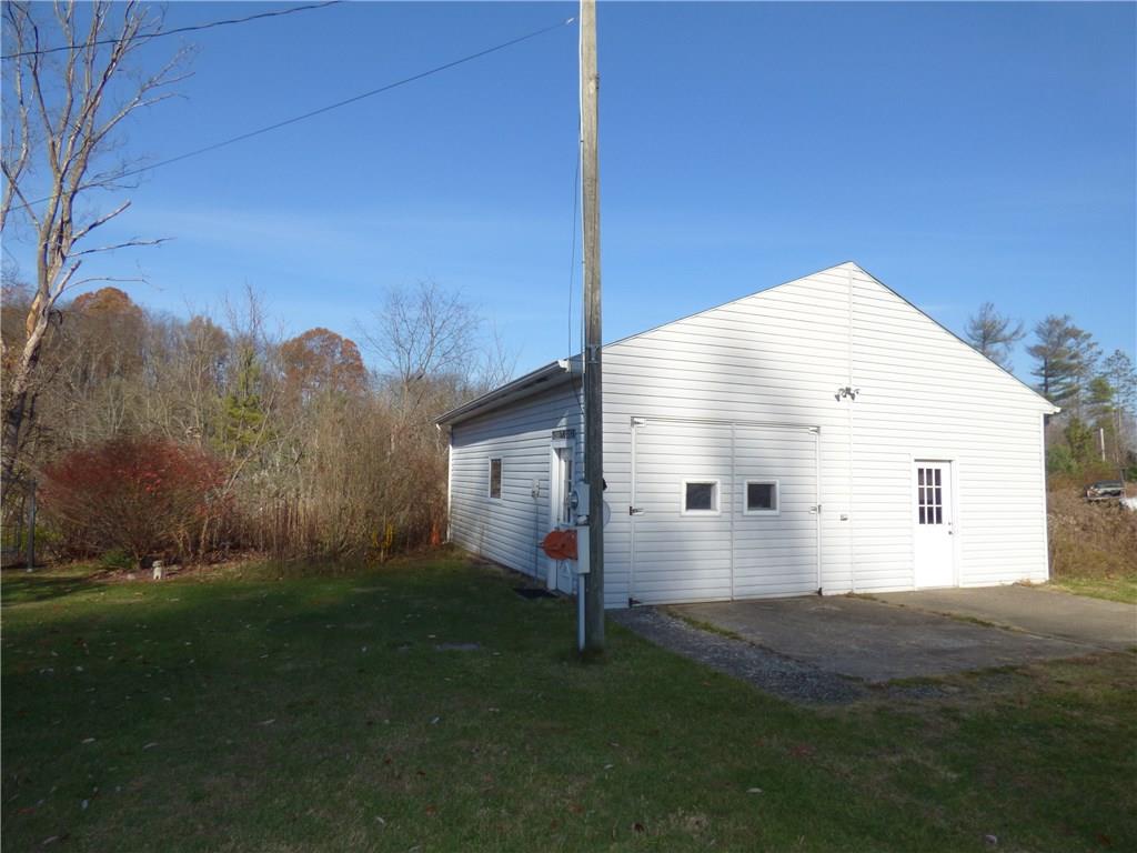 5489 Greensburg Road Apollo, PA 15613 - Photo 22 of 25 Garage/Workshop