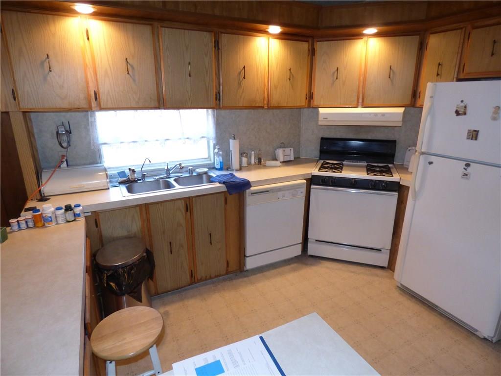 5489 Greensburg Road Apollo, PA 15613 - Photo 5 of 25 Kitchen