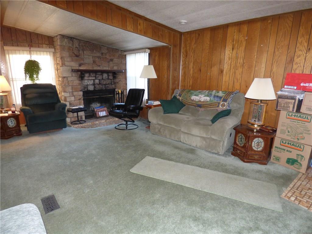 5489 Greensburg Road Apollo, PA 15613 - Photo 7 of 25 Living Room