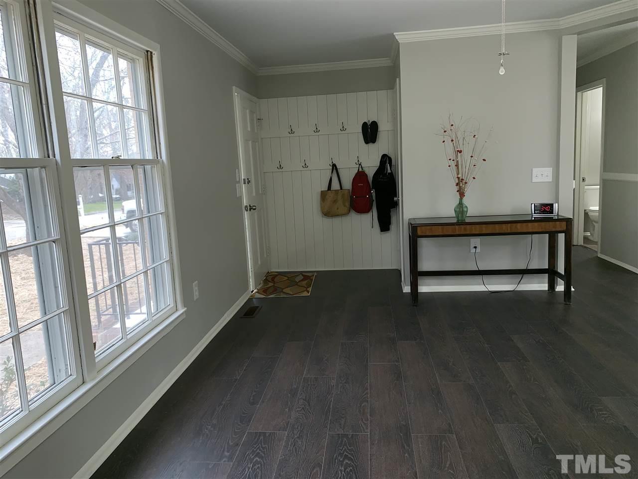6016 Stratton Place Raleigh, NC 27609 - Photo 3 of 30 Gallery Image 3